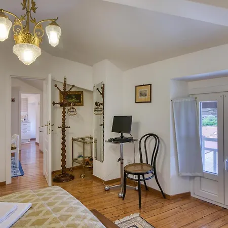 Piccolo Antico Stunning View - Happy Apartamento