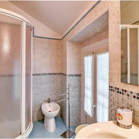 Piccolo Mondo Antico: Stresa 2Br Apartment With Lake View - Happy Rentals Lejlighed Stresa