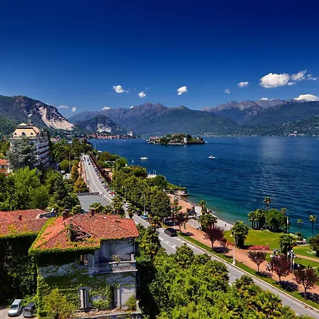 Piccolo Mondo Antico: Stresa 2Br Apartment With Lake View - Happy Rentals *