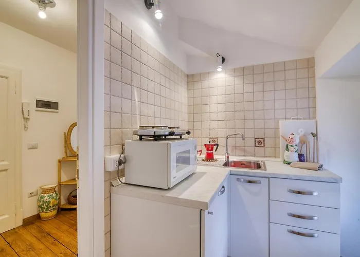 Apartament Piccolo Antico Stunning View - Happy